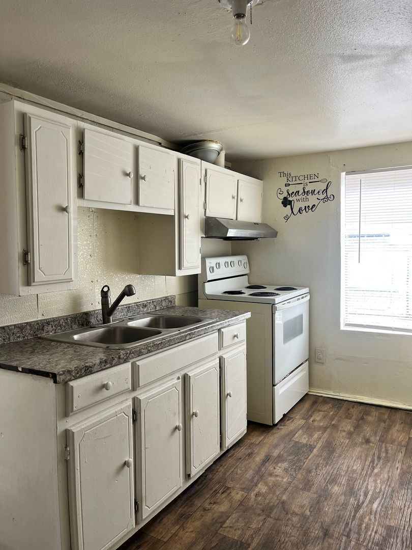 206 Spruce St – photo 4