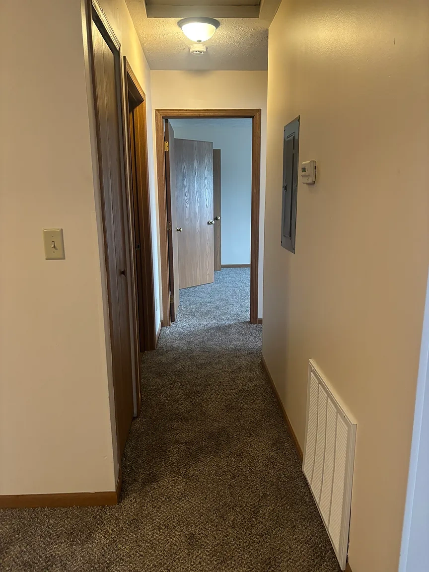 Cedar Cliff Apartments – photo 1