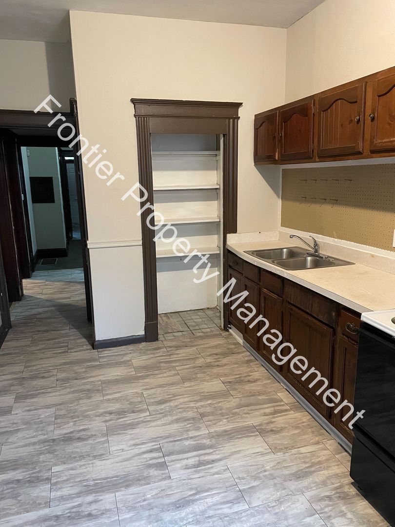 3922 Minnesota Ave unit 3922 Minnesota 1F – photo 1