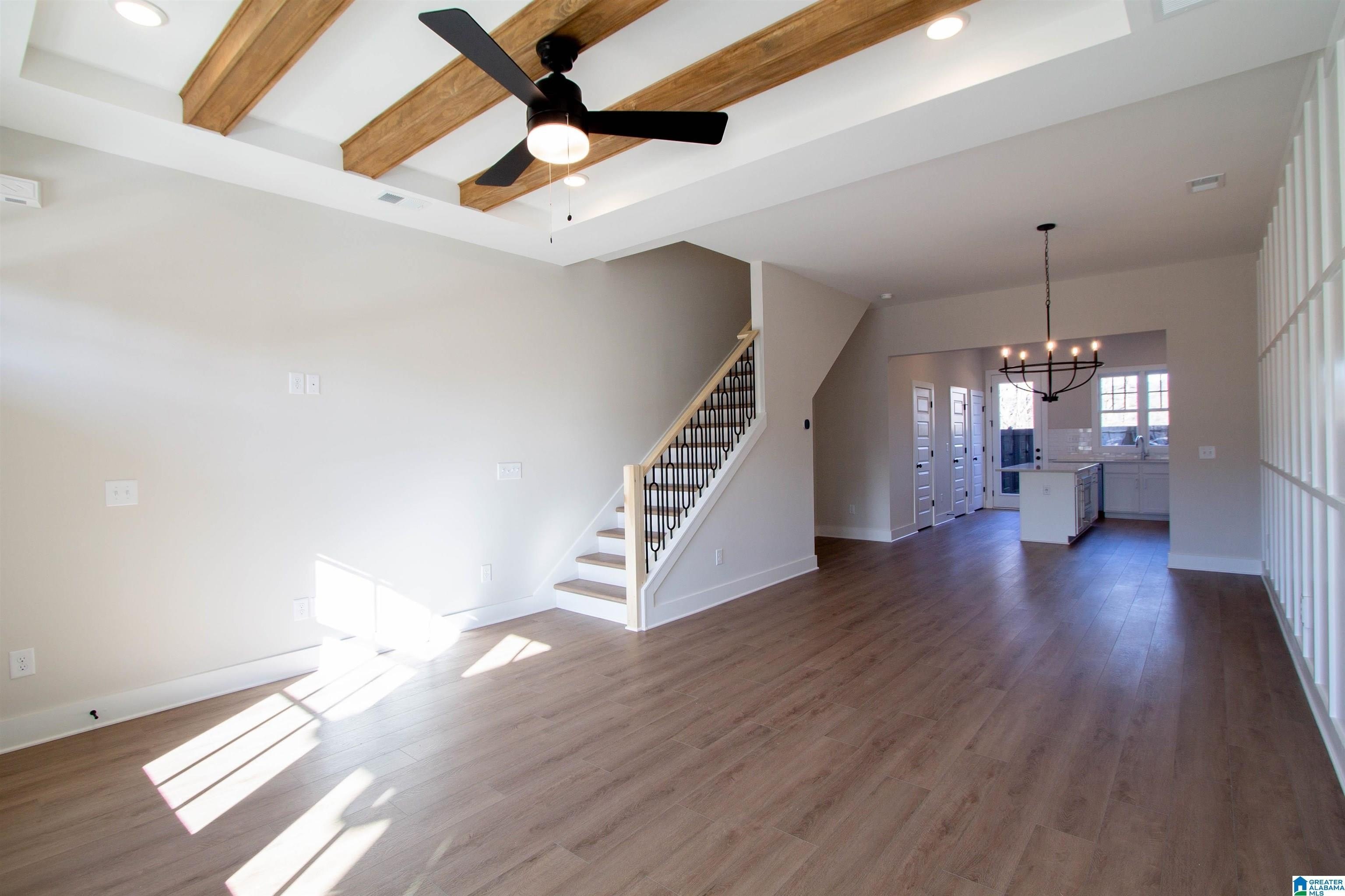 1190 Windsor Sq – photo 5