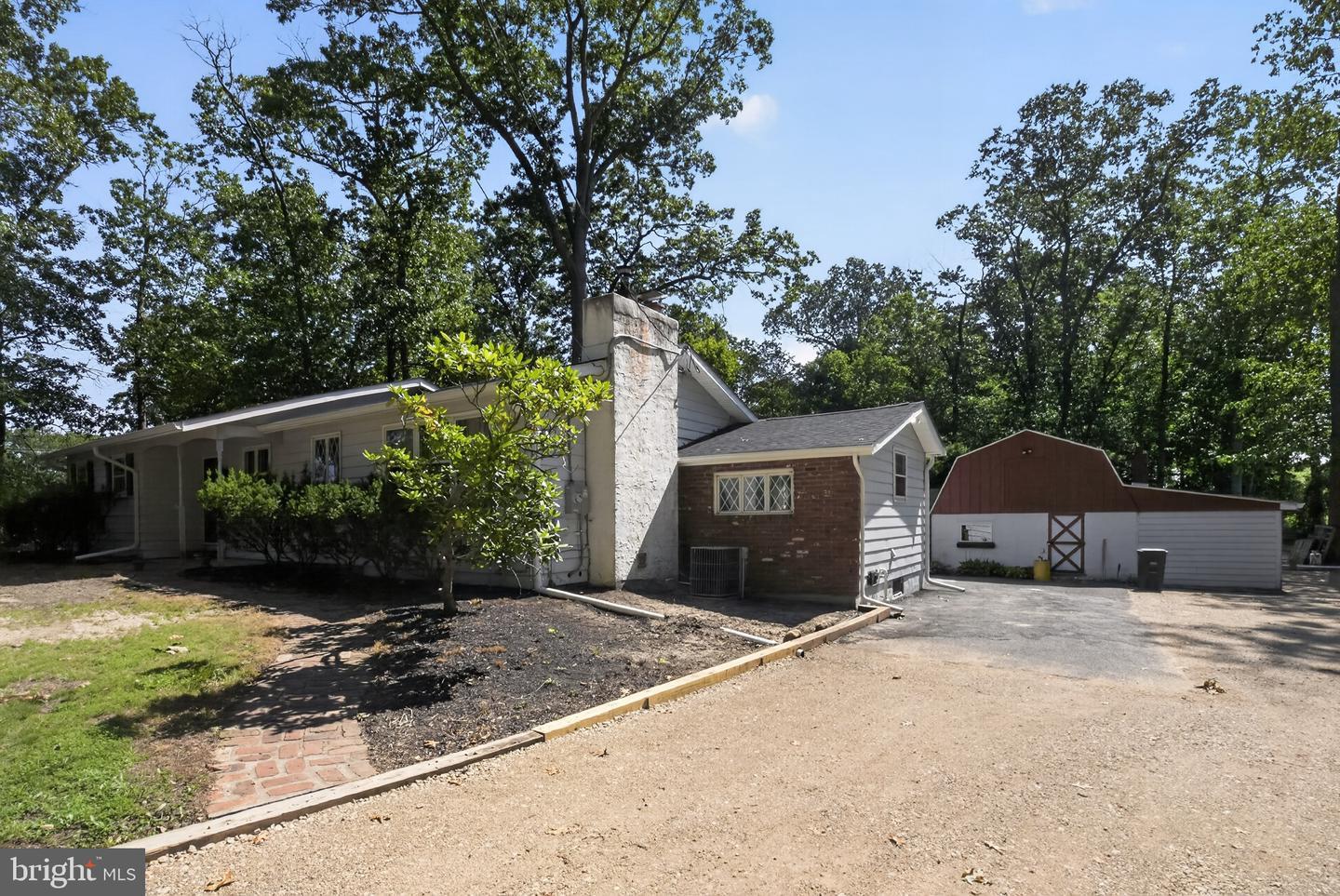 930 Sykesville Rd – photo 2