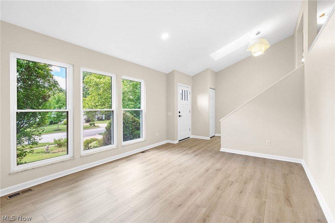 1216 Waldo Way – photo 4