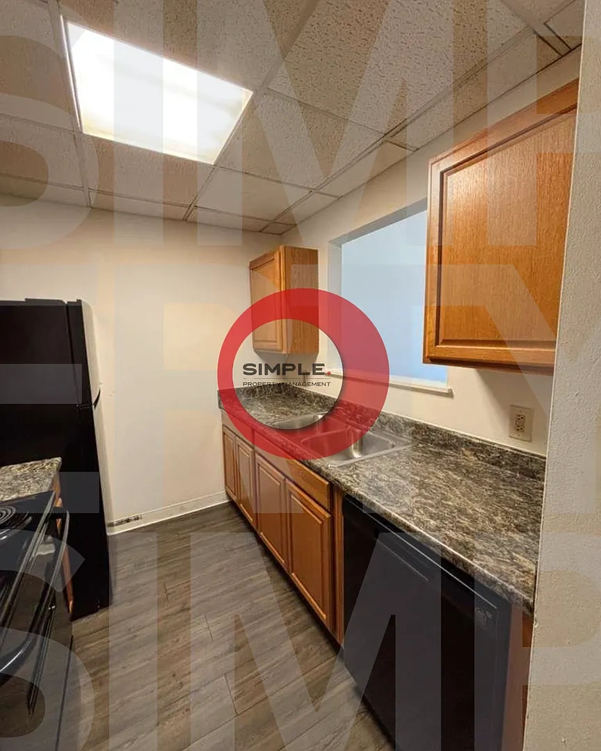 350 Elm Street – photo 3