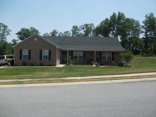3022 Pepperhill Dr – photo 1
