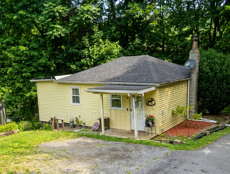 3141 30th St – photo 1