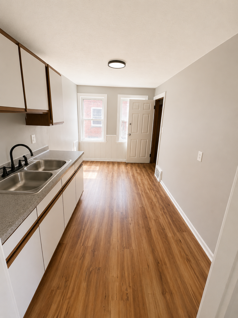 525 E 222nd St unit Unit 2 – photo 2
