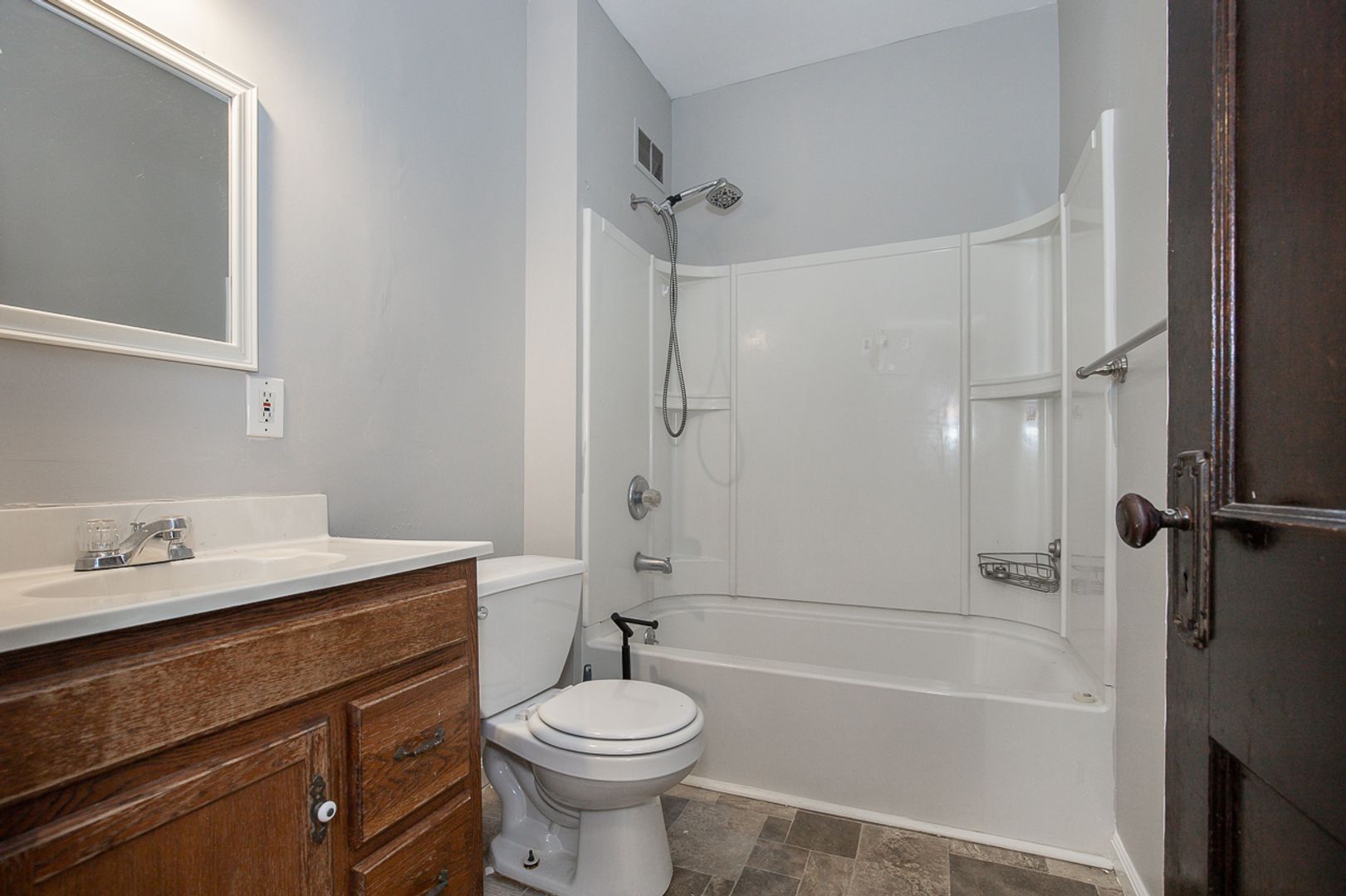 13416 Harlon Ave unit Up – photo 4