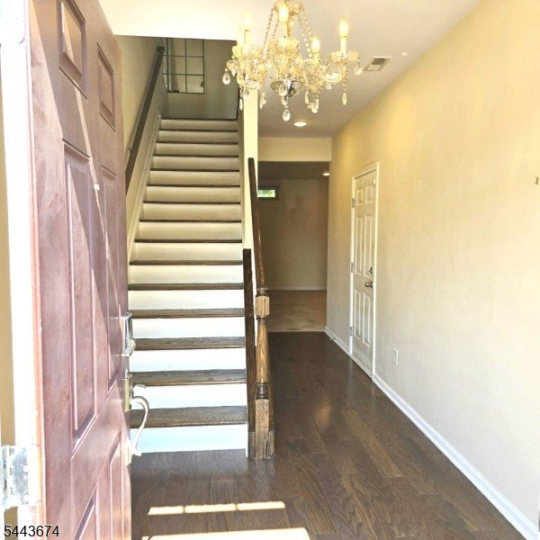 76 Albert Ct – photo 2