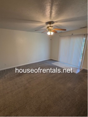 906 Pear St unit D – photo 4
