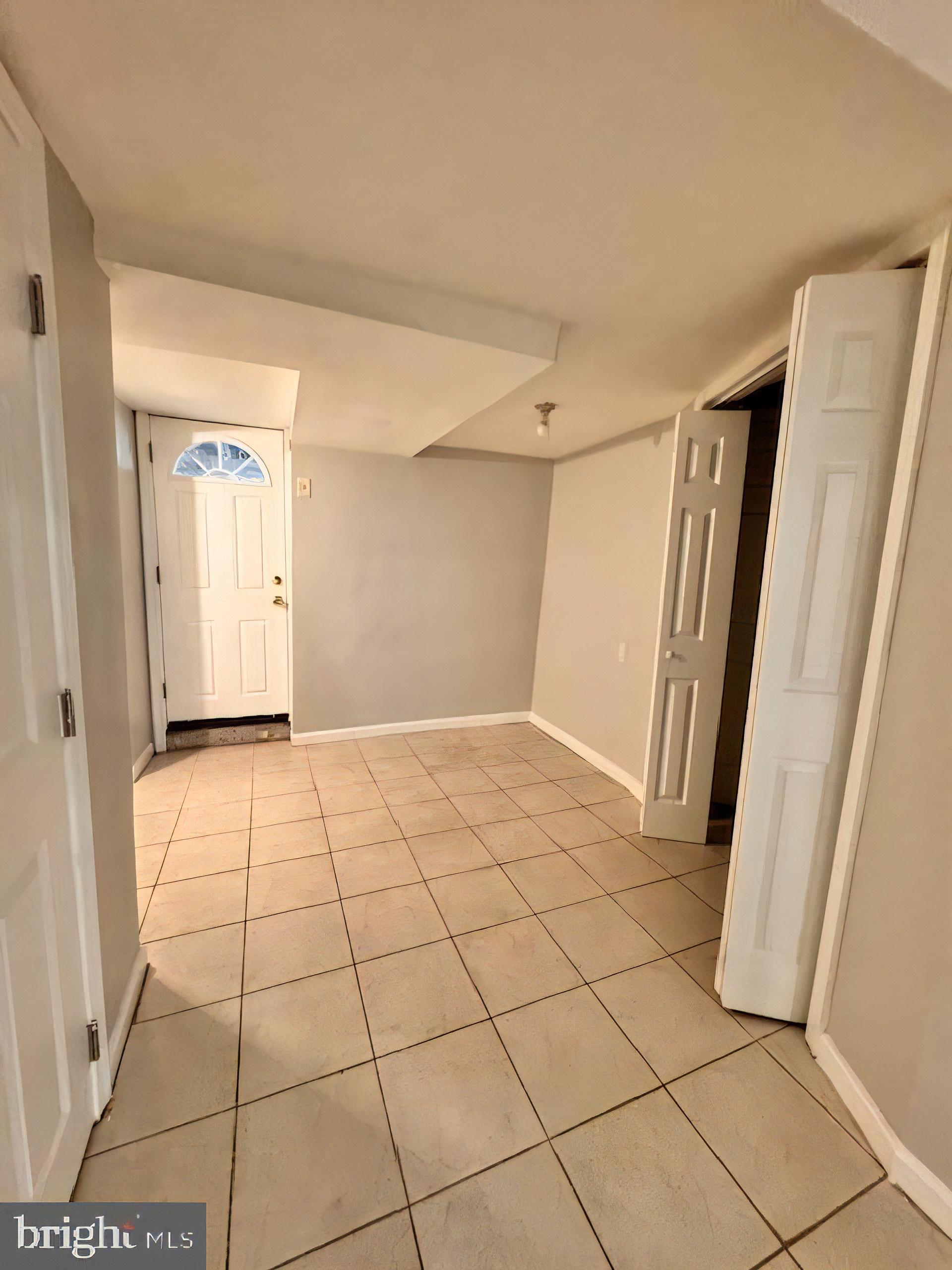 1726 E Belvedere Ave – photo 4