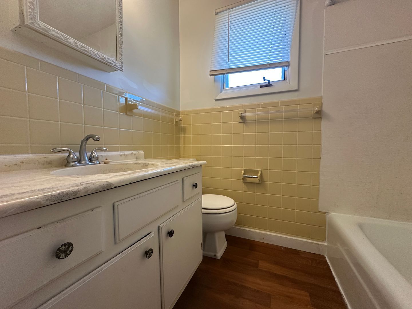 1513 Woods Ave unit 4 – photo 2