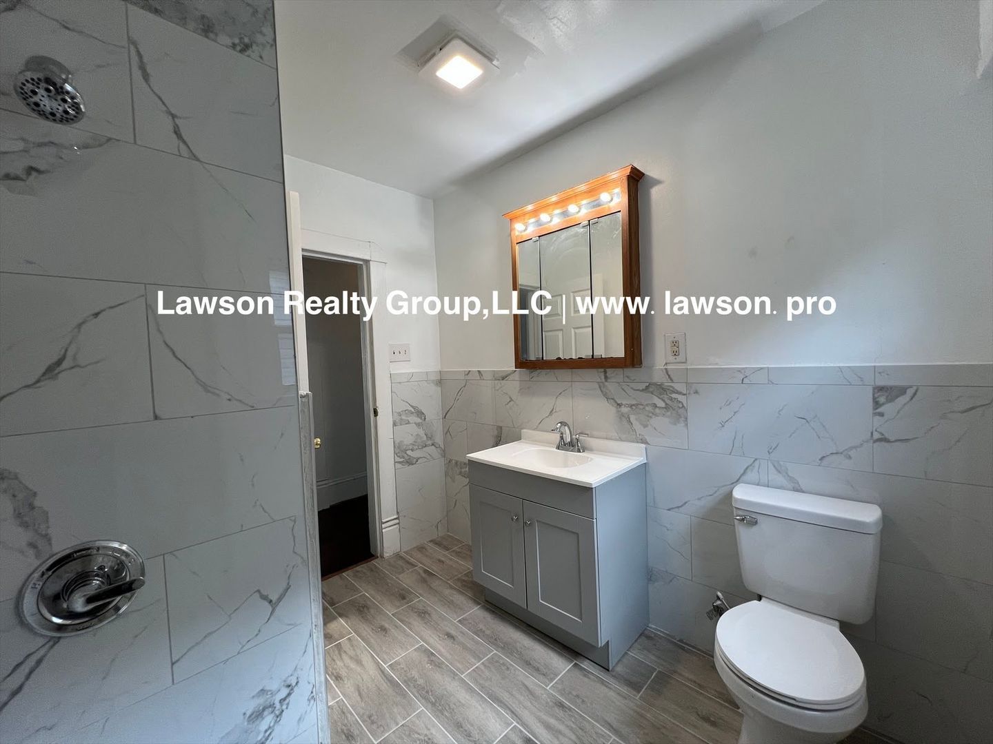 1208 Chapman Ave SW – photo 2