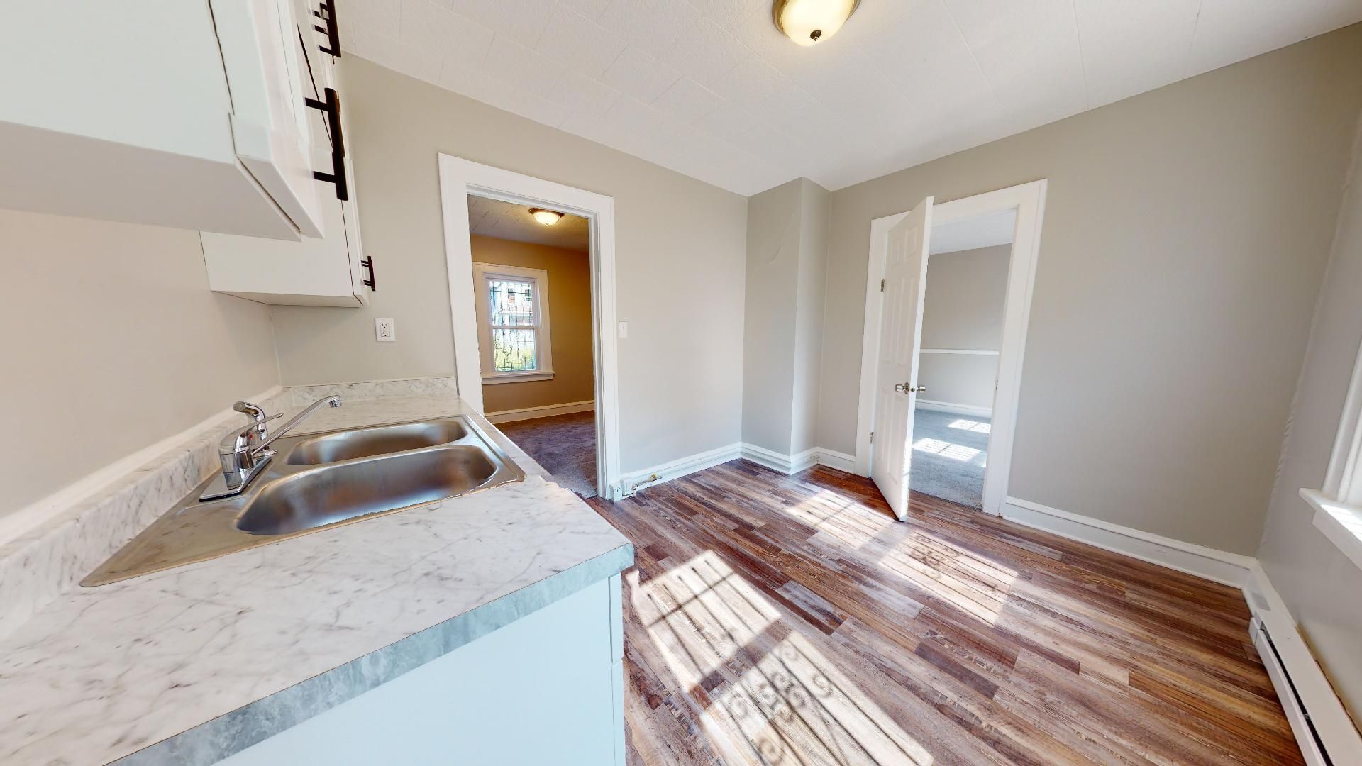 3052 Sackett Ave unit Back – photo 5