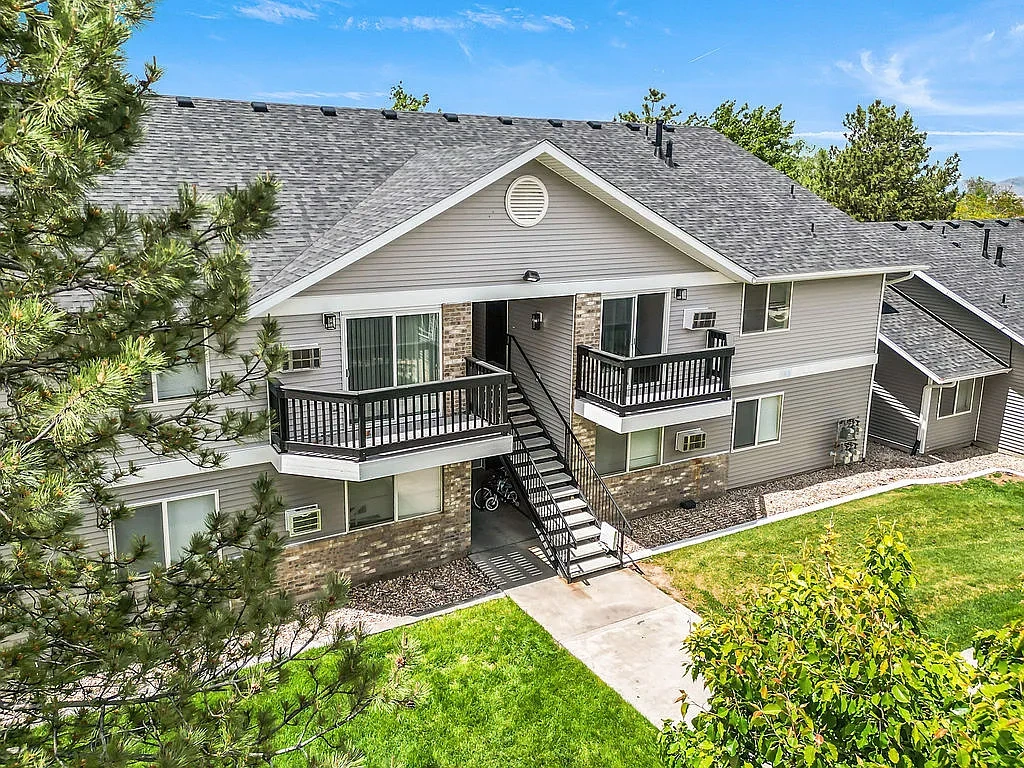 Lakeview Apartments – photo 3