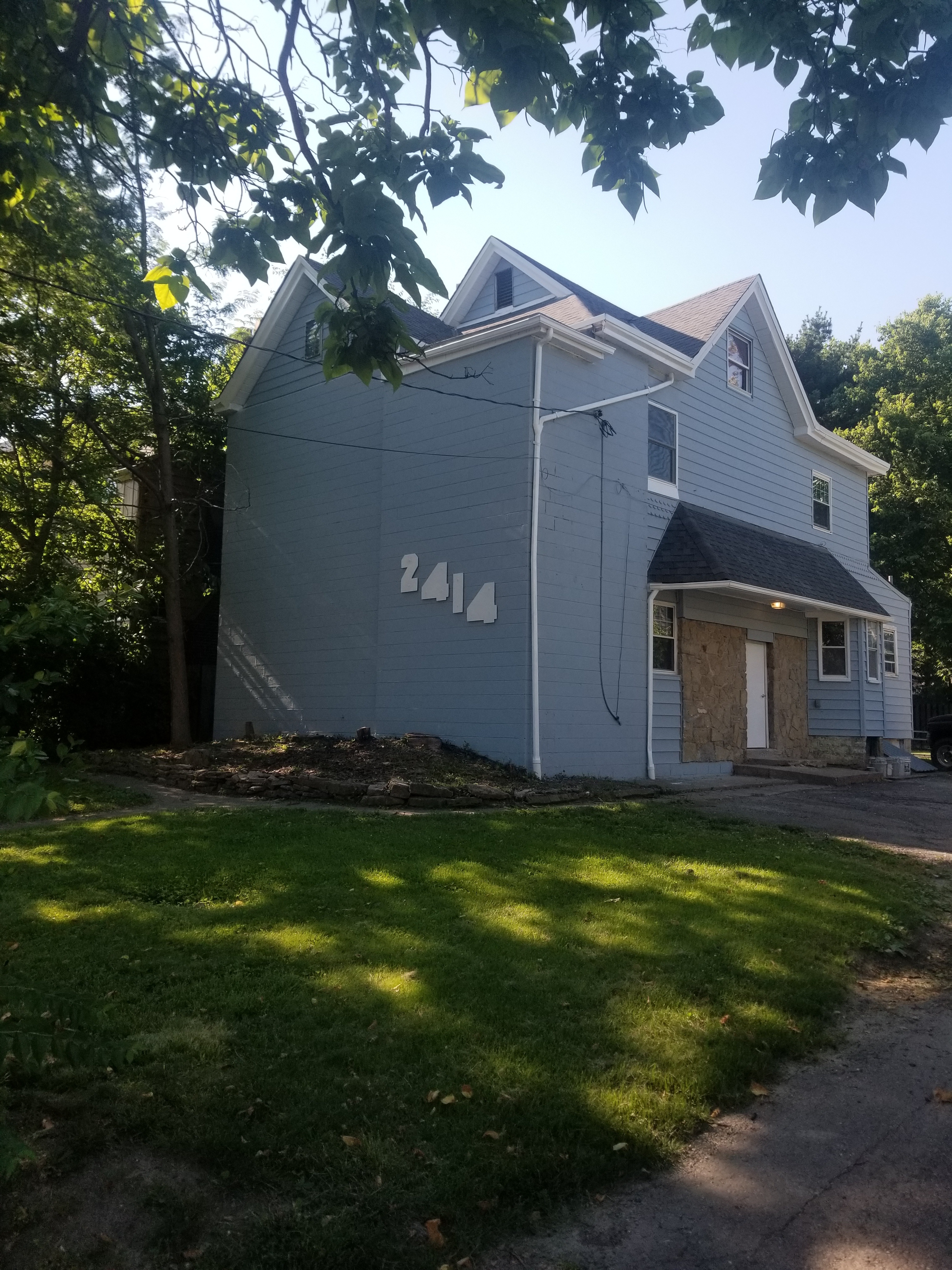 2414 Norwood Ave unit 3 – photo 1