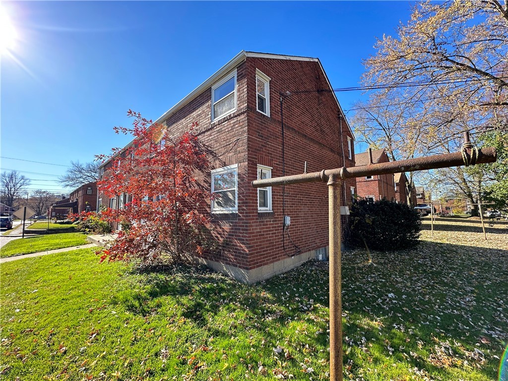 201 Elm St unit 15A – photo 1