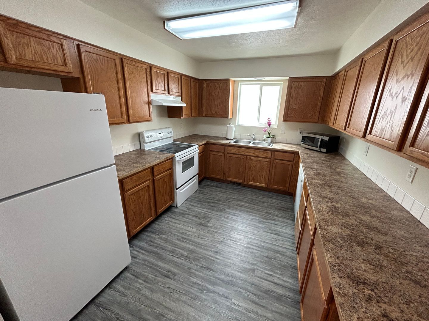 803 E Mission Ave unit Unit 803 1/2 – photo 4