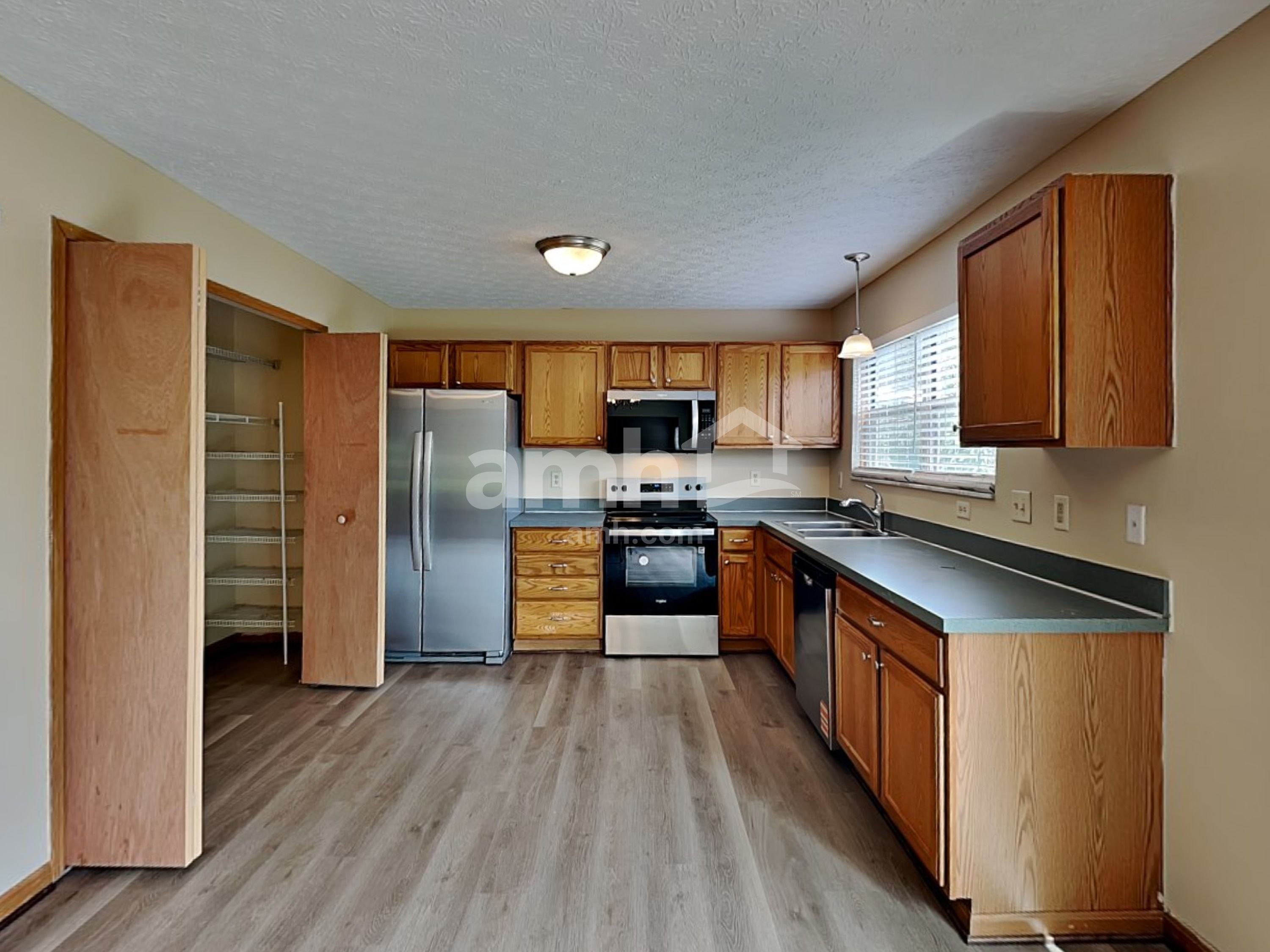 172 Steiger Ct – photo 3