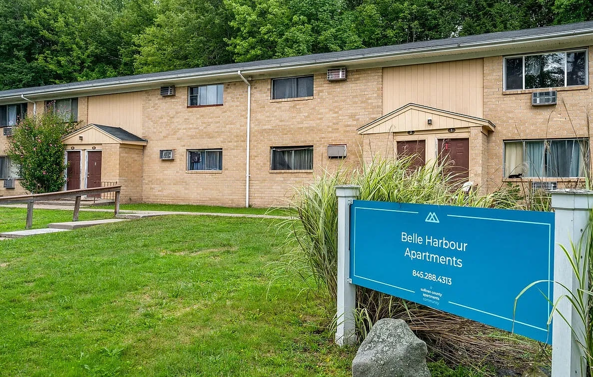 Belle Harbour Apartments – photo 2