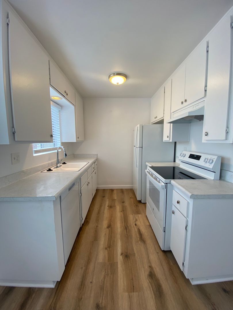 761 Coronado Ave unit 04 – photo 5