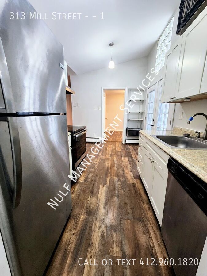 313 Mill St – photo 1