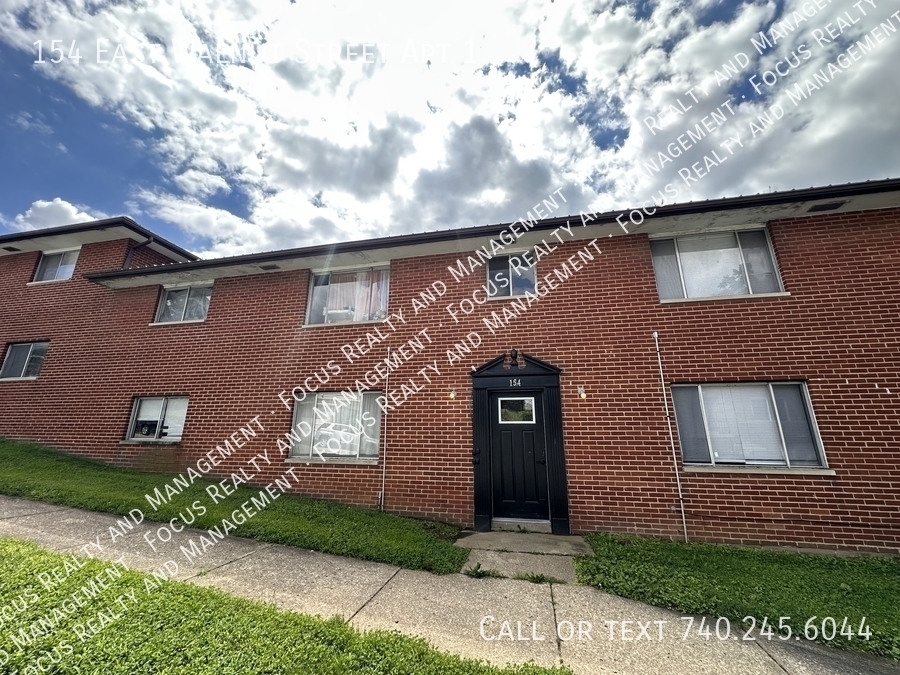 154 E Walnut St unit 1 – photo 2