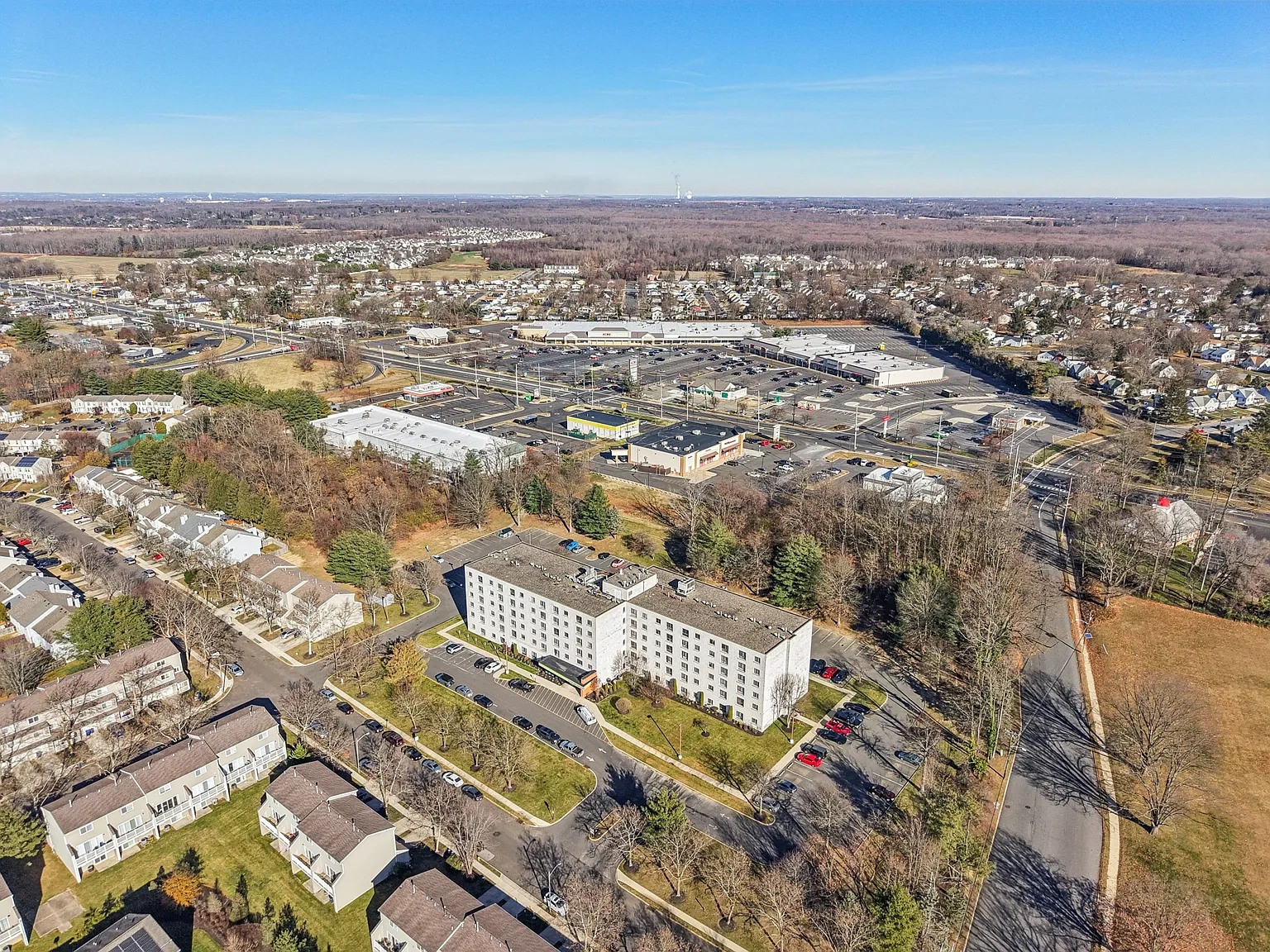 Northampton Crossing Apartments and Townhomes – photo 1
