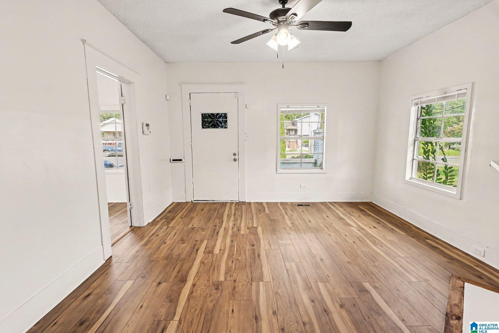 456 1st St N – photo 3