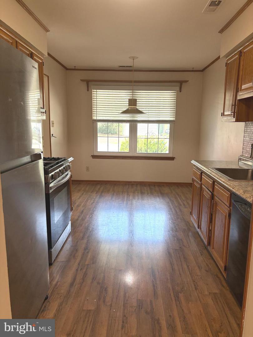 8 Partridge Ct – photo 4