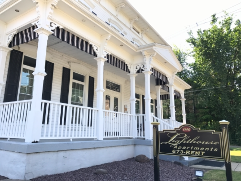1140 Buffalo St – photo 1