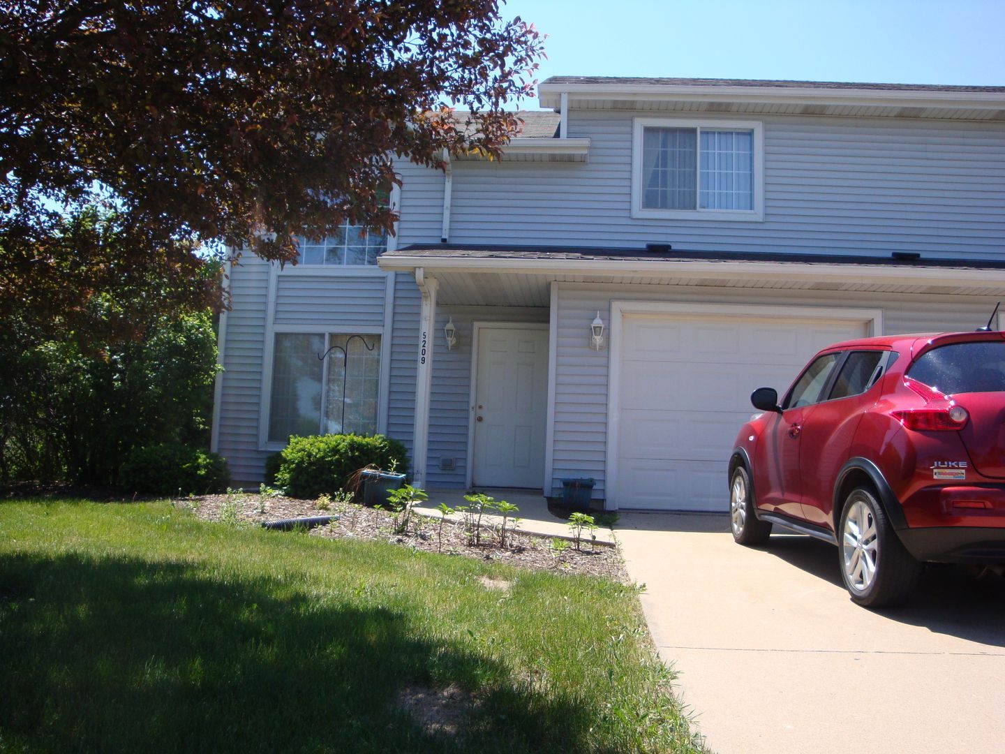 5209 45th St unit 1-1 – photo 2
