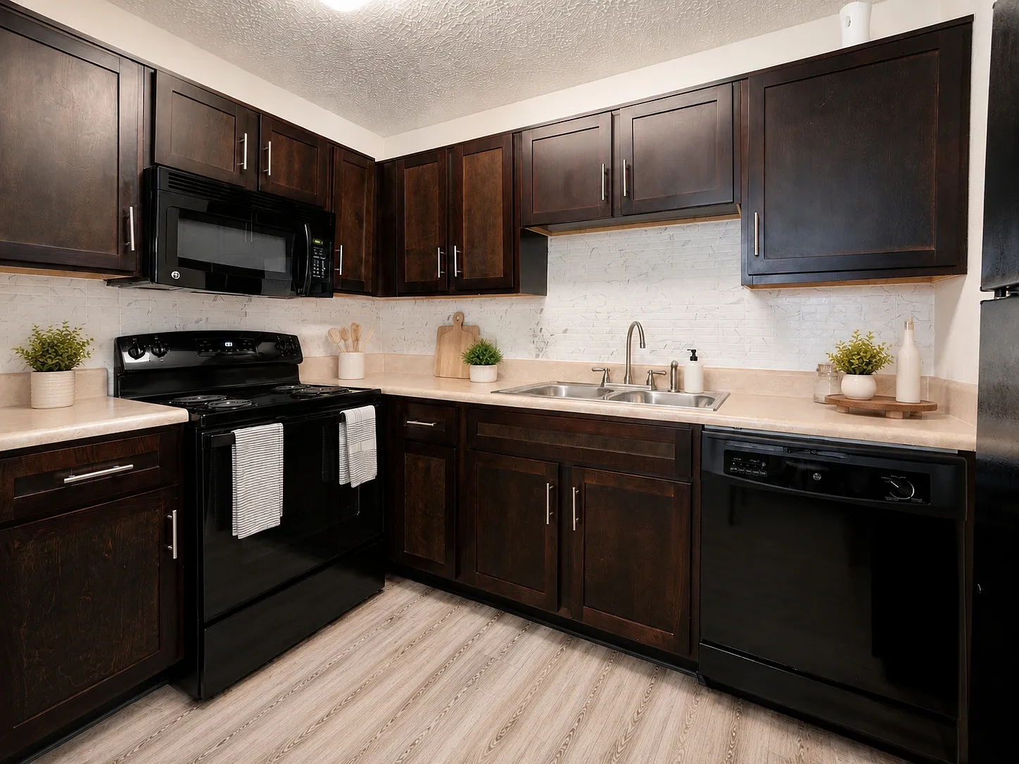 Park at Lake Magdalene Apartments and Townhomes – photo 1