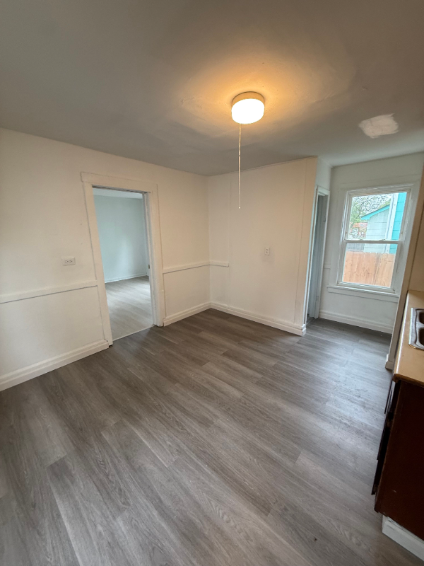 10214 Avon Ave – photo 4