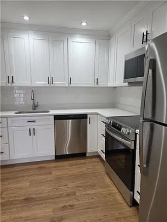 1000 Lexington Street – photo 4