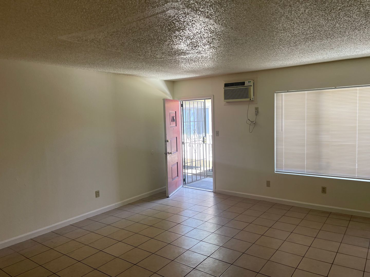 337 E Poplar St unit 16 – photo 5