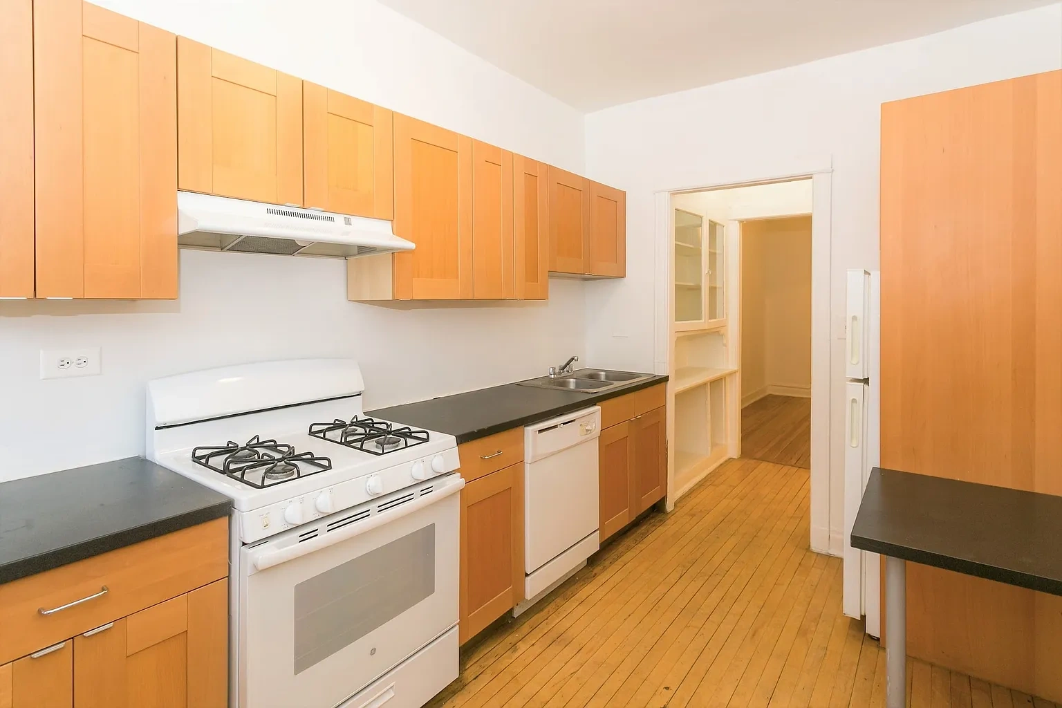 5335-5337 S. Woodlawn Avenue – photo 2