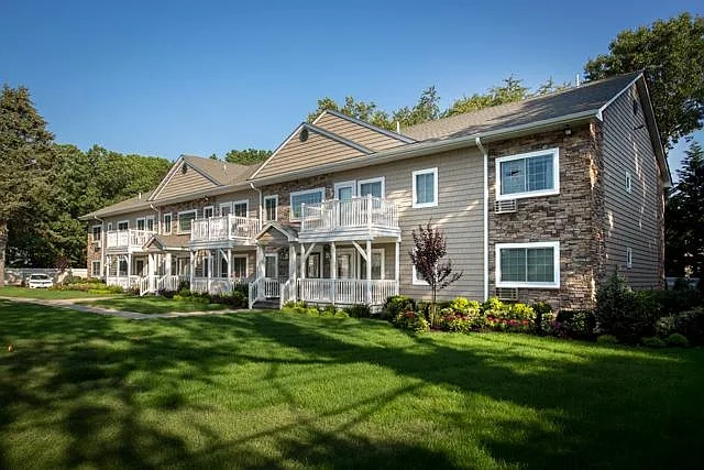 Fairfield Estates at St. James – photo 1