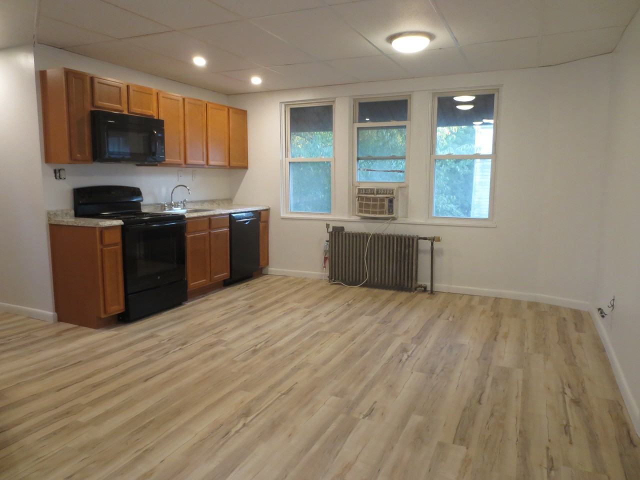 2421 Beechwood Blvd unit C – photo 4