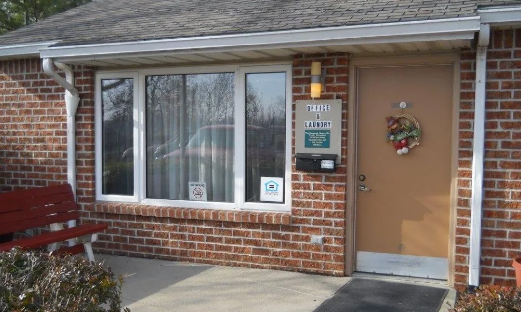 419 N Holly Dr unit 101 – photo 2