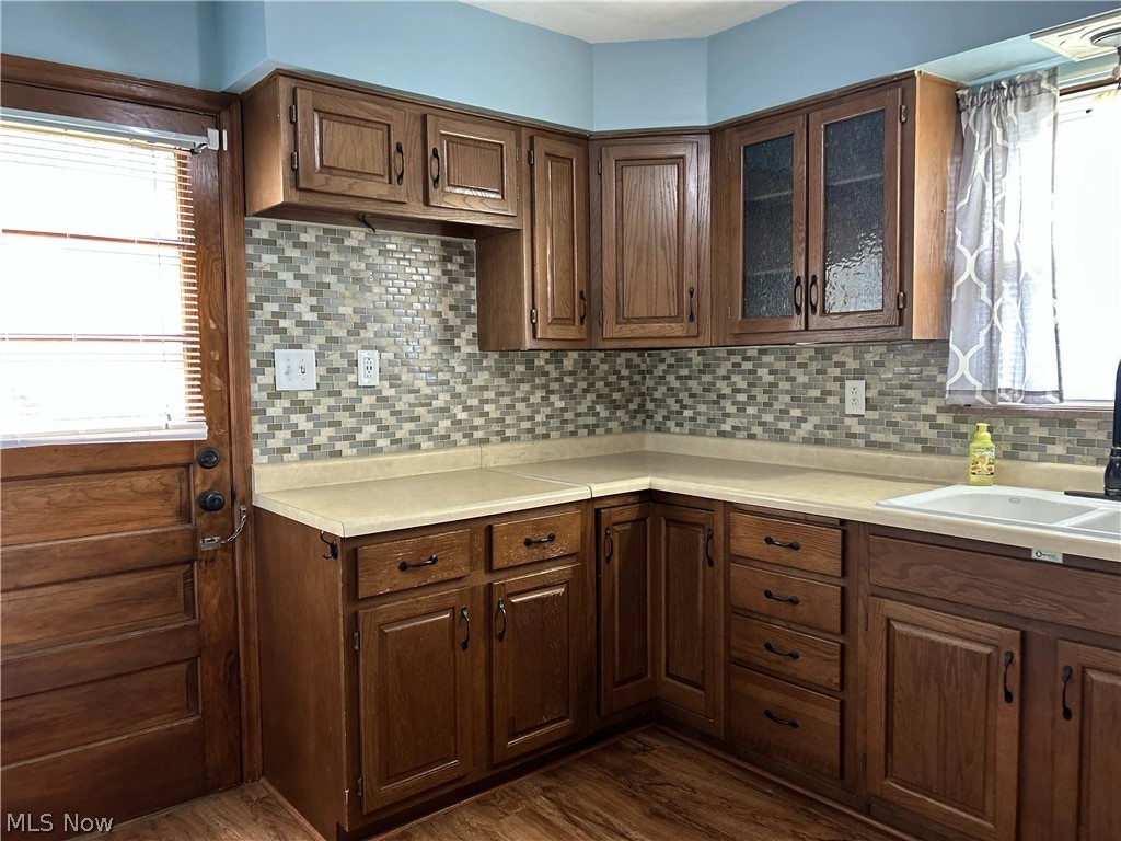 925 Oxford Blvd – photo 5