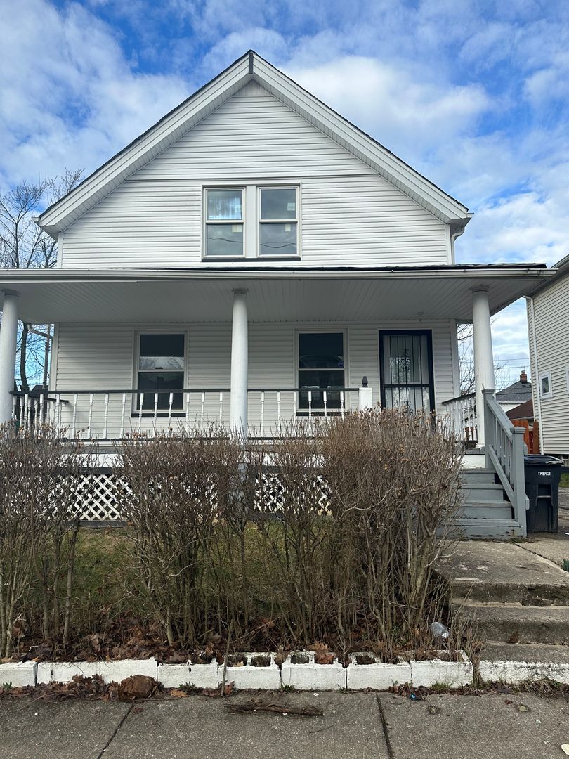 3618 E 143rd St – photo 1