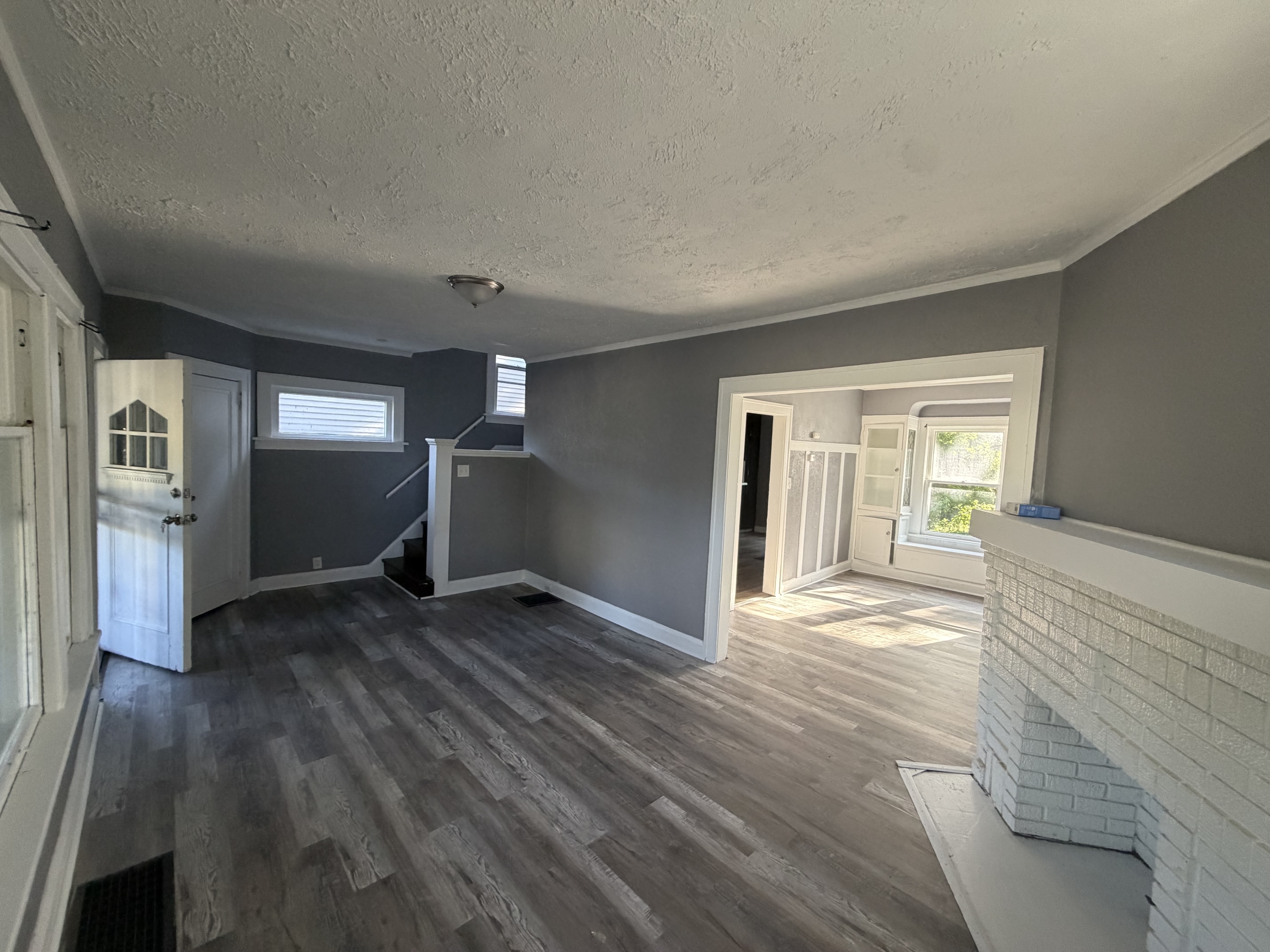 664 E 96th St – photo 4