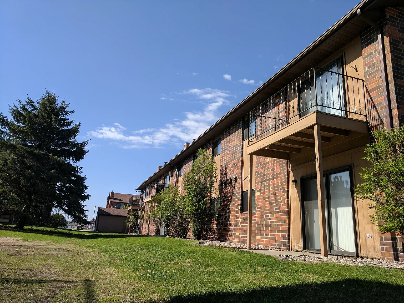 Autumn Brook Apartments – photo 1
