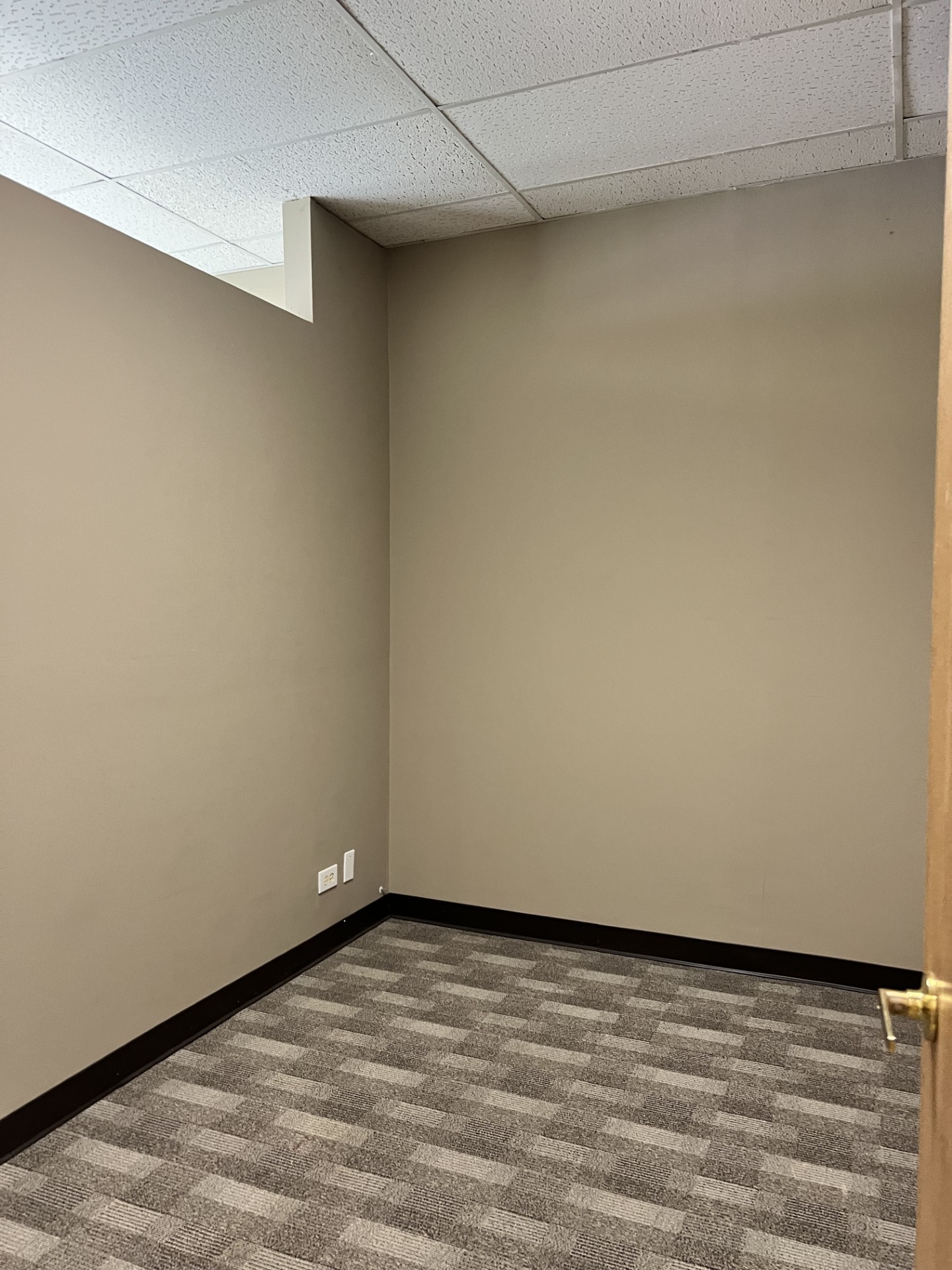 558 Main St unit 1 – photo 4