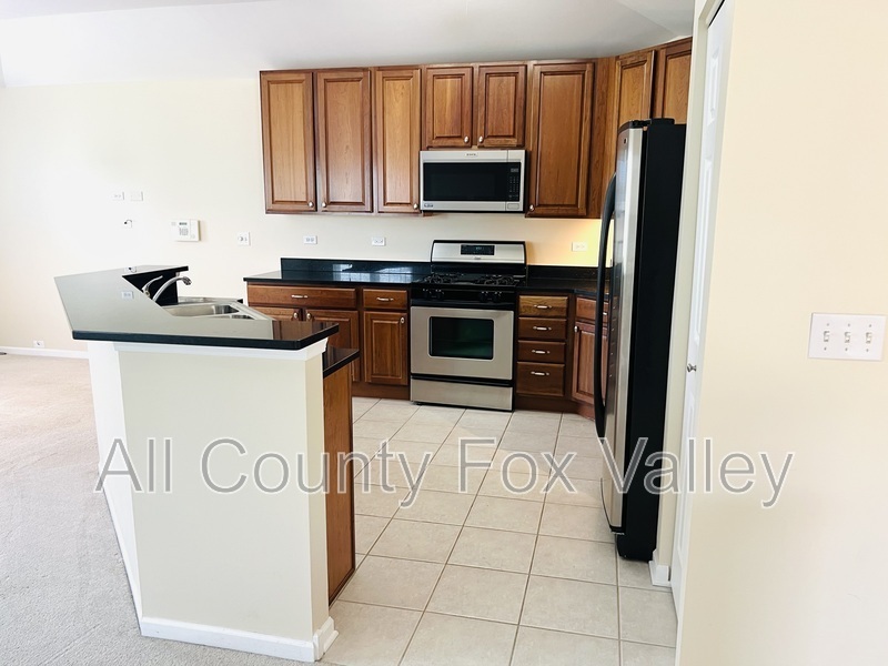 1844 Crenshaw Cir – photo 5