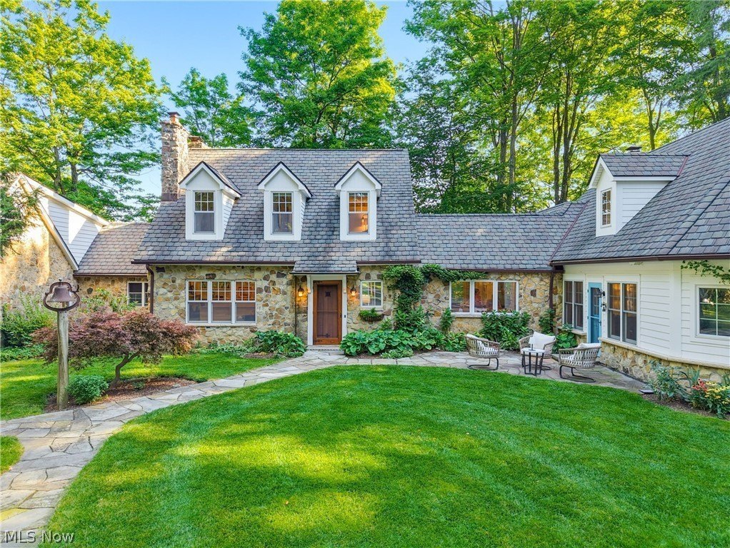 7910 Larkspur Ln – photo 2