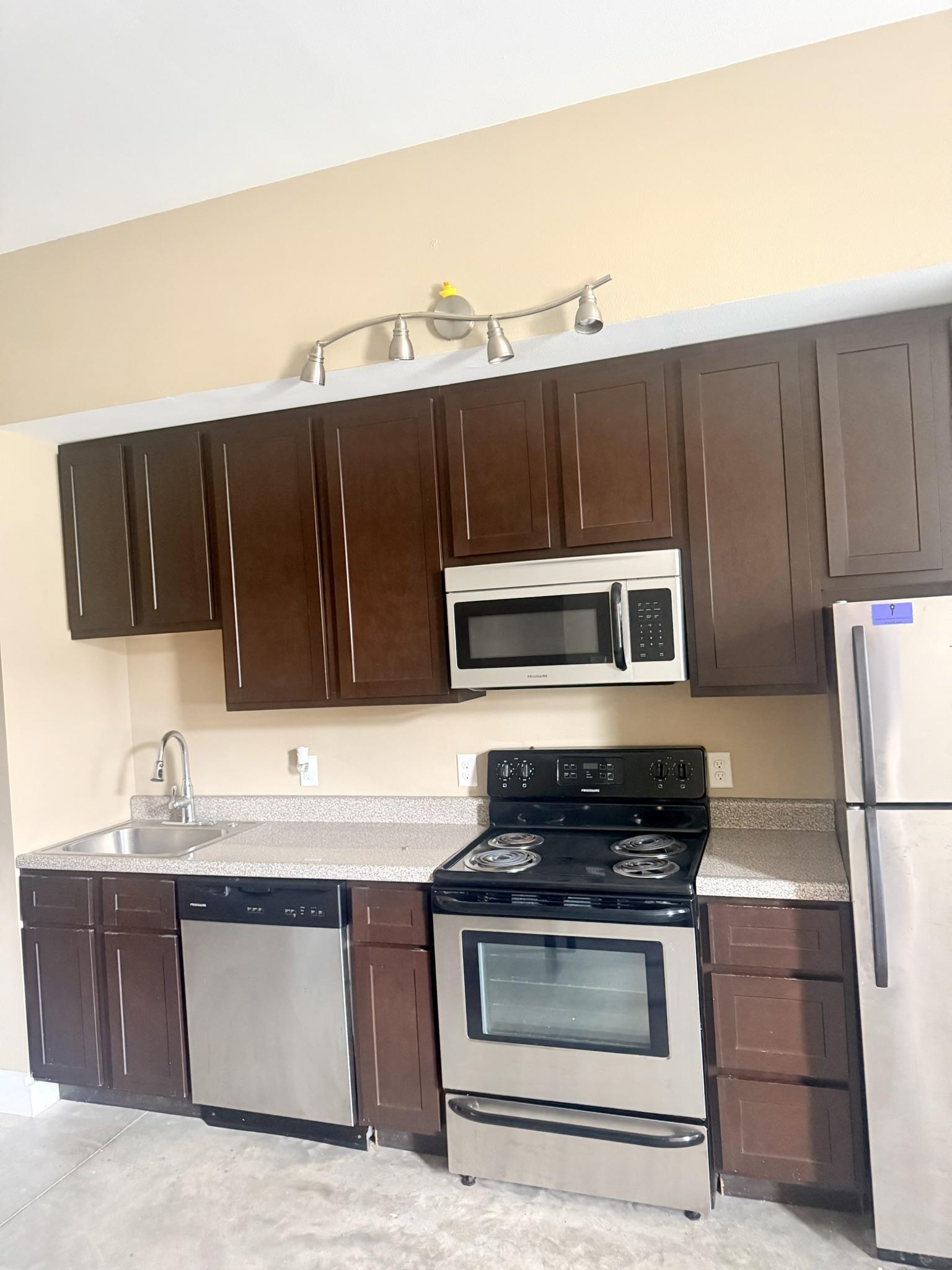 151 N Fountain St unit 101 – photo 2