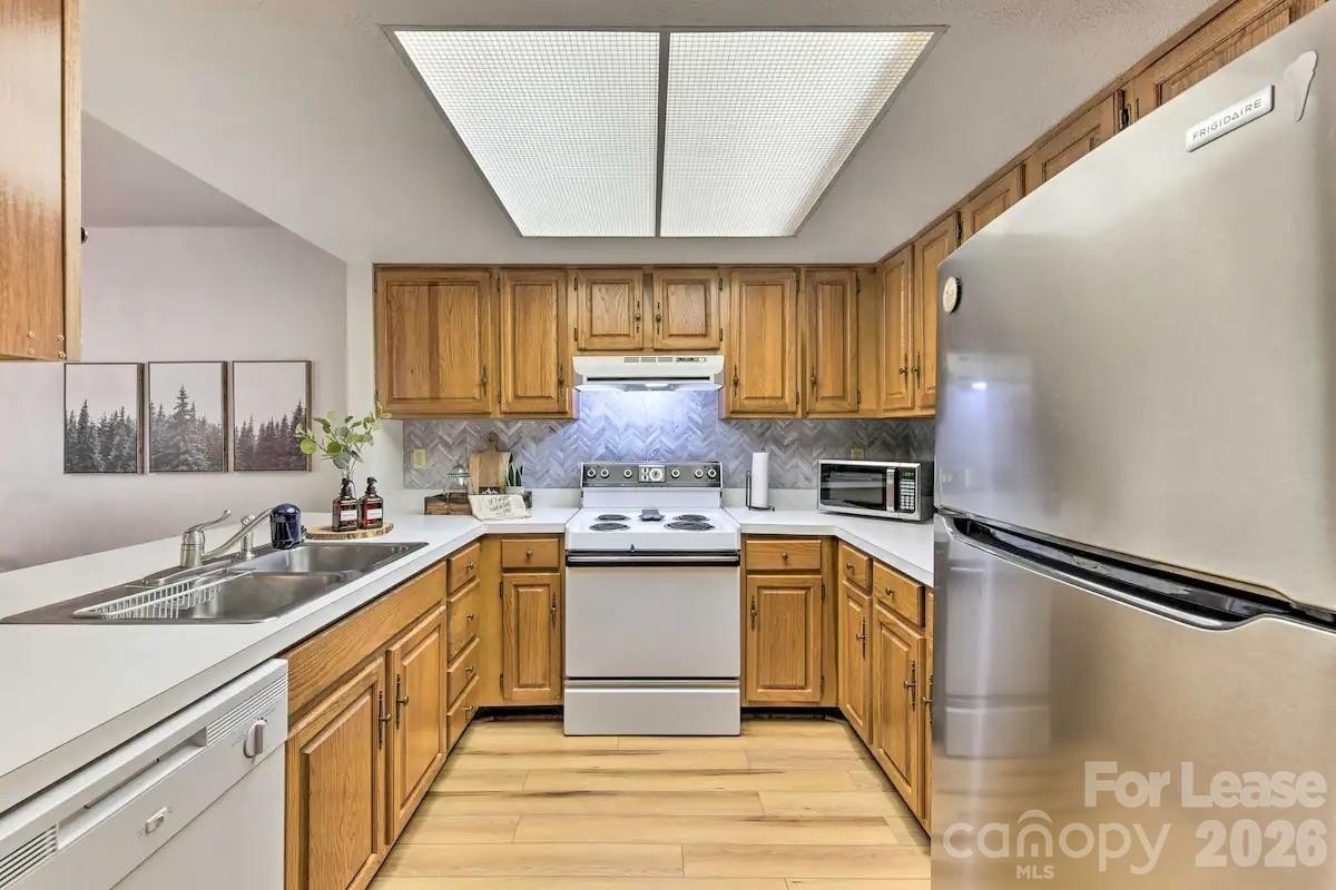 106 Sage Ct – photo 4