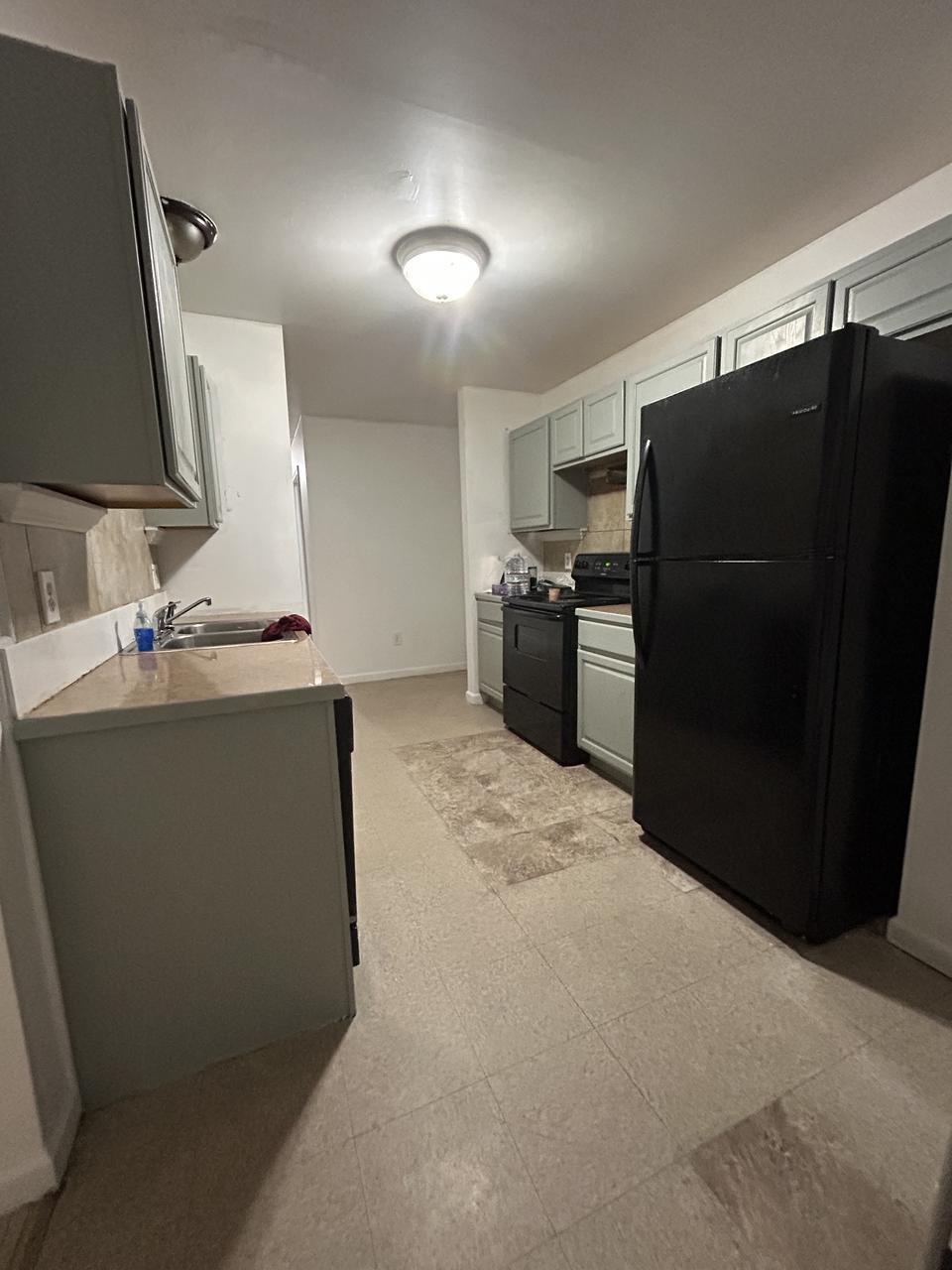 909 Monroe Ave – photo 3