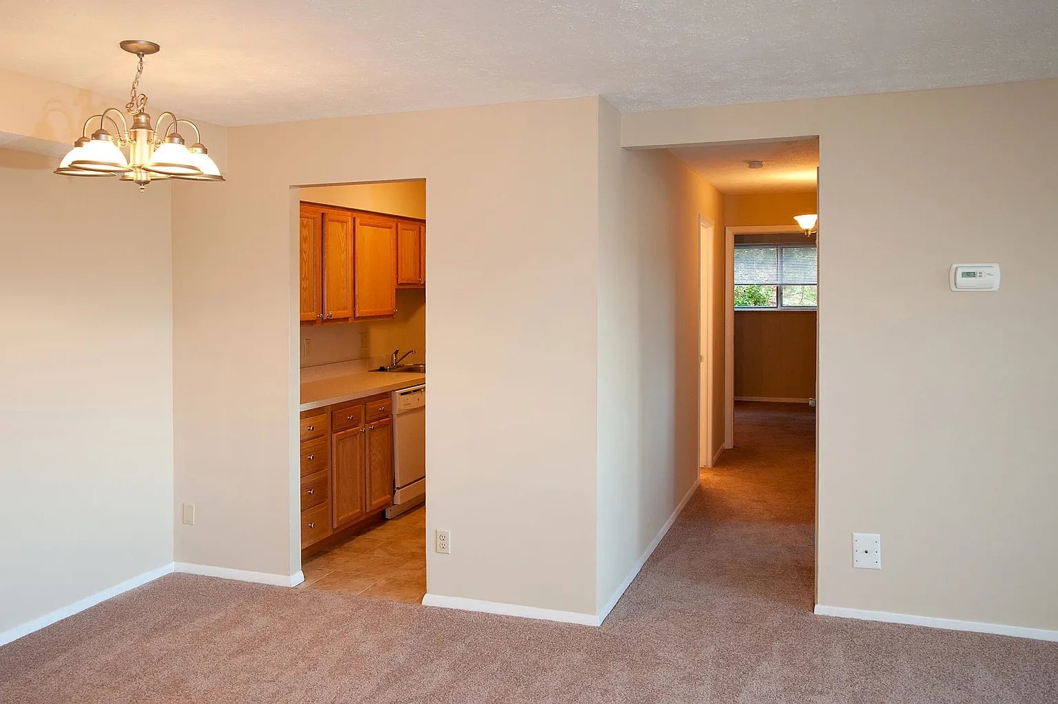 Rockside Park Towers – photo 4